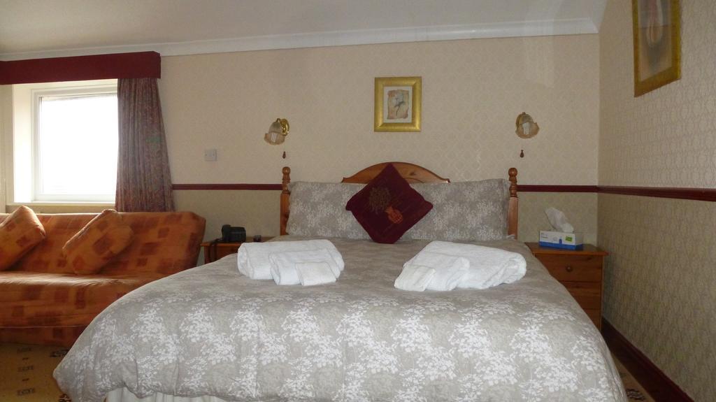 Whitehall Guest House Colwyn Bay Bagian luar foto